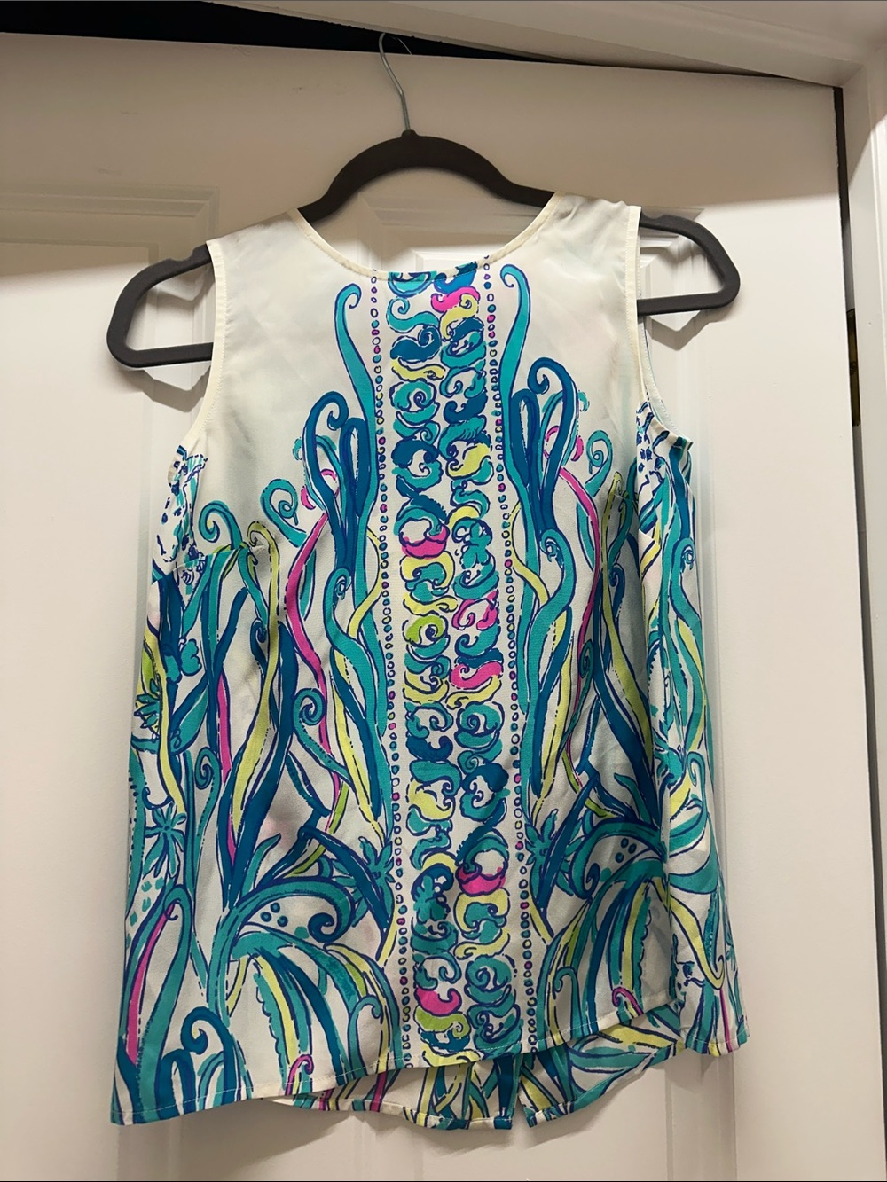 Lilly Pulitzer White Shell Top with Teal, Aqua & Pink Scroll Print